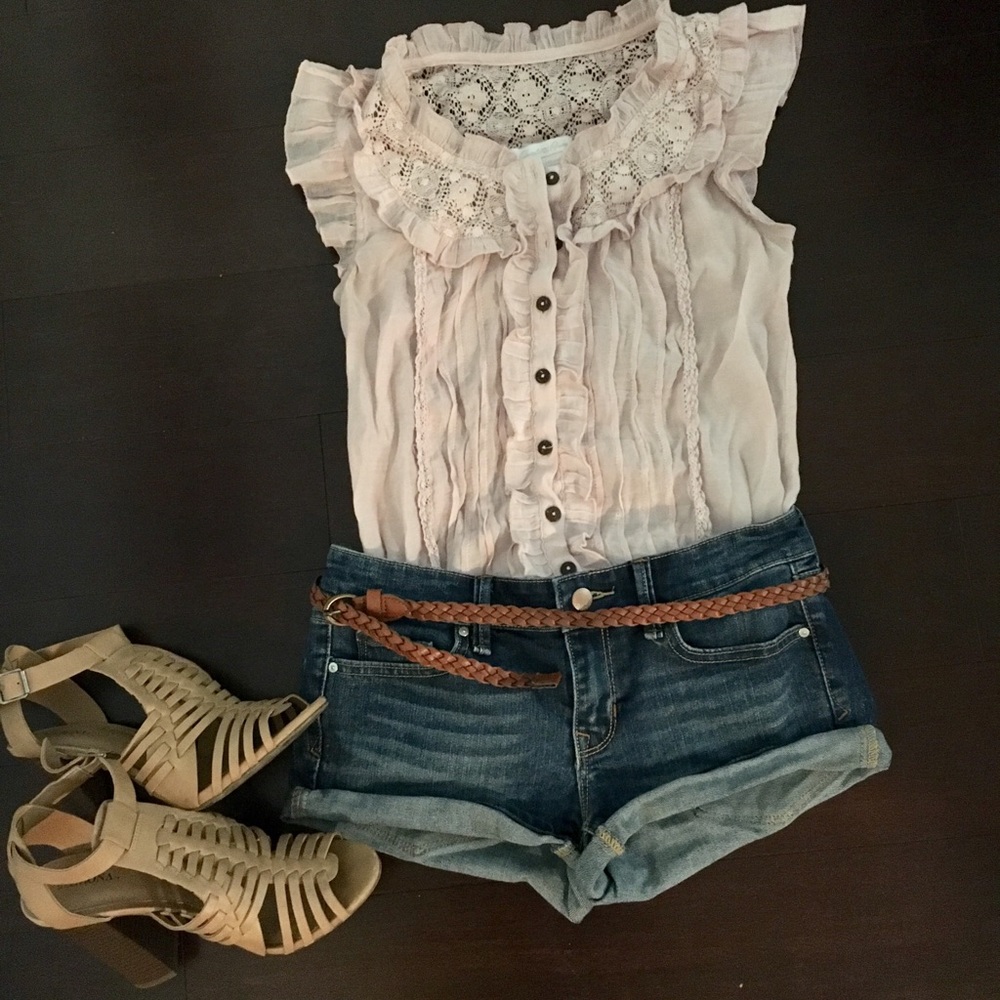 Charlotte Russe doilie mauve top 👸🏻